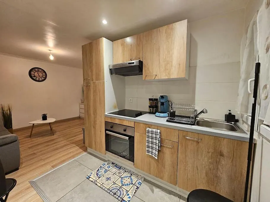 Apartment Appartement Proche Aeroport Cdg Vaujours