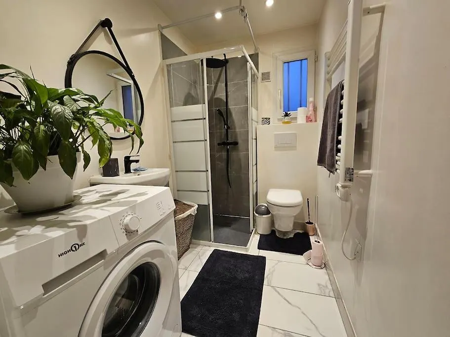 Apartment Appartement Proche Aeroport Cdg Vaujours France